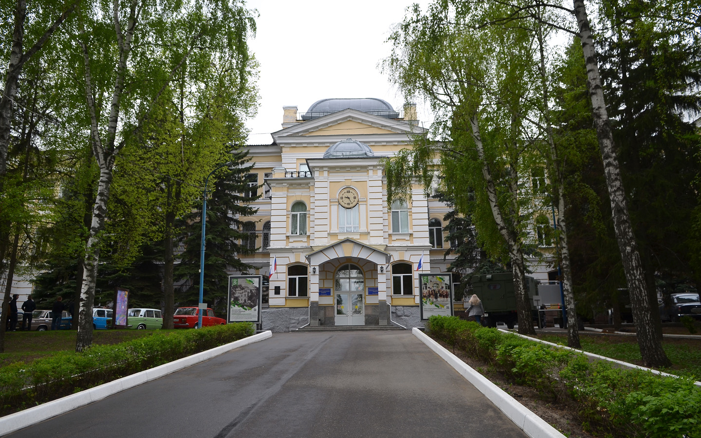 Пензенский информационный. Главный корпус ПГУ Пенза. 1 Корпус ПГУ Пенза. Пензенский государственный университет 1 корпус. Пензенский государственный университет главный корпус.