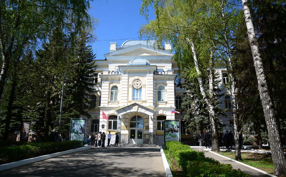 ПГУ сохранил свои позиции в рейтинге лучших вузов России по уровню зарплат выпускников, работающих в IT