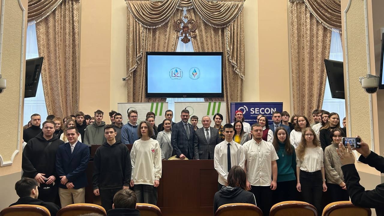 В ПГУ открыли региональный этап Чемпионата профессионального мастерства «Профессионалы» и Чемпионата высоких технологий